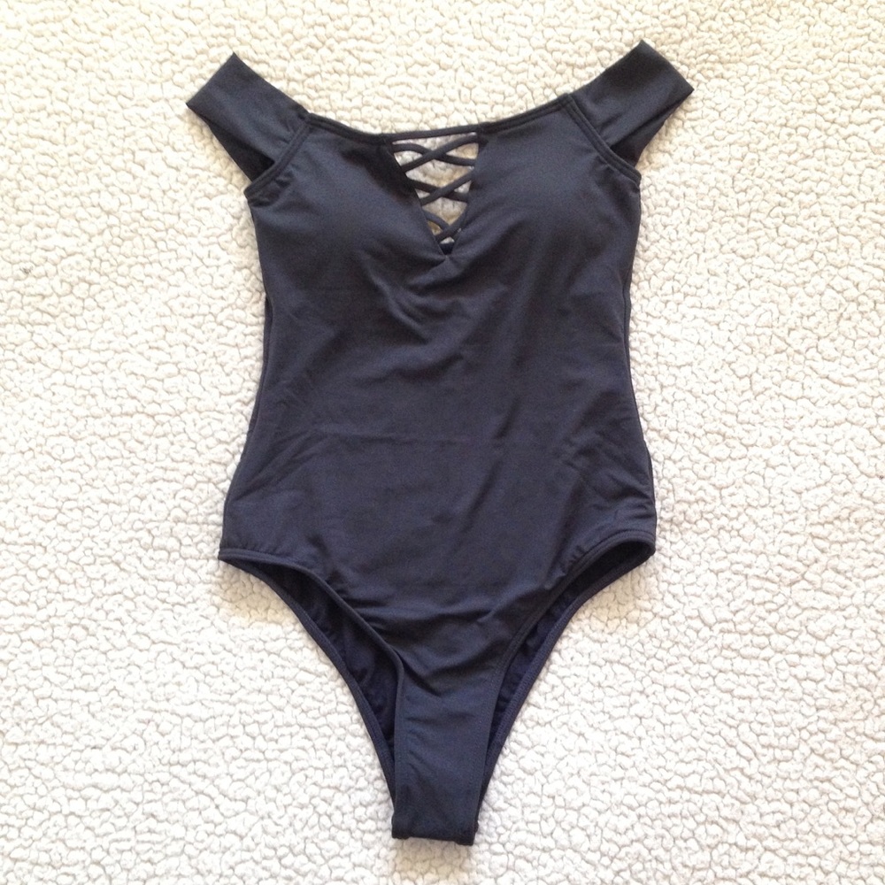 Billabong Off the Shoulder One Piece - Picture 4 of 8